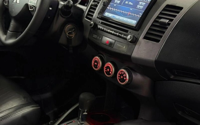 imagem-https://www.socarrao.com.br/sc-vehicle-images-prod/4071550/1790199584353-8404450_5_B_c863bc18ac.jpeg
