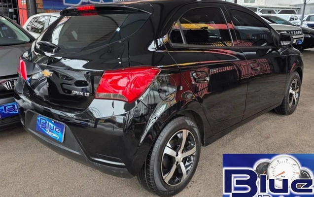 imagem-https://www.socarrao.com.br/sc-vehicle-images-prod/4071583/1790199686517-eWIzLmpwZWc.jpeg