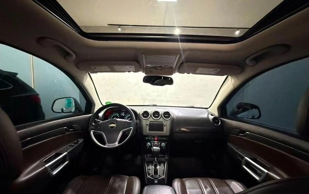 imagem-https://www.socarrao.com.br/sc-vehicle-images-prod/4071647/1790199990911-8403009_10_B_04755a0ef8.jpeg