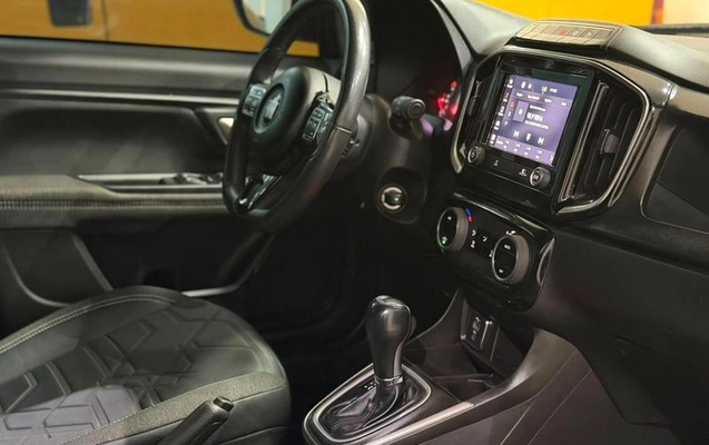 imagem-https://www.socarrao.com.br/sc-vehicle-images-prod/4071915/1790256757228-8310227_9_B_c5565fe3c0.jpeg