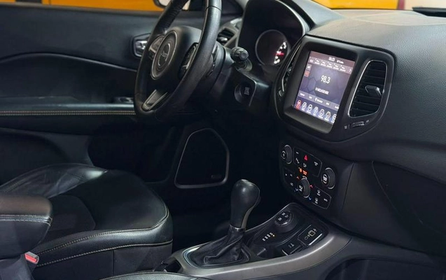imagem-https://www.socarrao.com.br/sc-vehicle-images-prod/4071933/1790200677709-8300114_1_B_20240e1594.jpeg