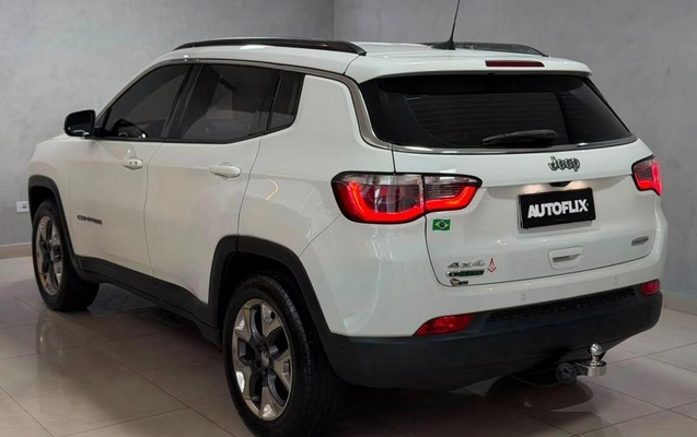 imagem-https://www.socarrao.com.br/sc-vehicle-images-prod/4071933/1790200677722-8300114_13_B_28fe5a1eb0.jpeg