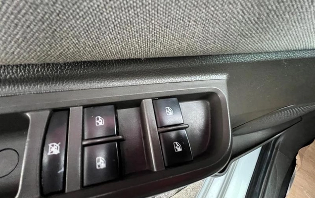 imagem-https://www.socarrao.com.br/sc-vehicle-images-prod/4072088/1790201098859-8506740_10_B_ee4888d493.jpeg