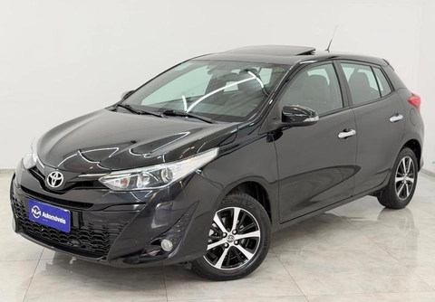 Toyota Yaris 2019 Preto — foto 1 de 3