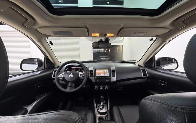 imagem-https://www.socarrao.com.br/sc-vehicle-images-prod/4073168/1790204007305-8427959_13_B_5fa70a248e.jpeg