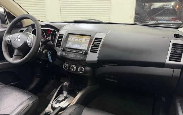 imagem-https://www.socarrao.com.br/sc-vehicle-images-prod/4073168/1790204007306-8427959_10_B_8fbe93bc91.jpeg