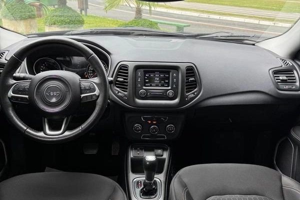 imagem-https://www.socarrao.com.br/sc-vehicle-images-prod/4074447/1790207651210-8507794_9_B_fc70acb8b9.jpeg
