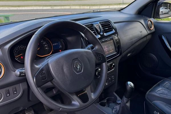 imagem-https://www.socarrao.com.br/sc-vehicle-images-prod/4074613/1790208371204-8190798_0_B_260d32f78a.jpeg