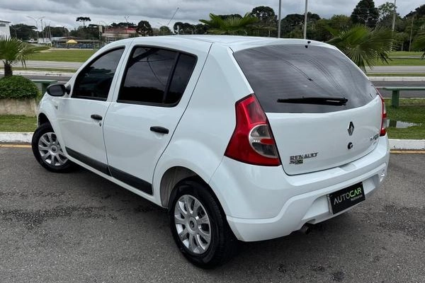 imagem-https://www.socarrao.com.br/sc-vehicle-images-prod/4074640/1790208399254-8471189_5_B_af71922073.jpeg