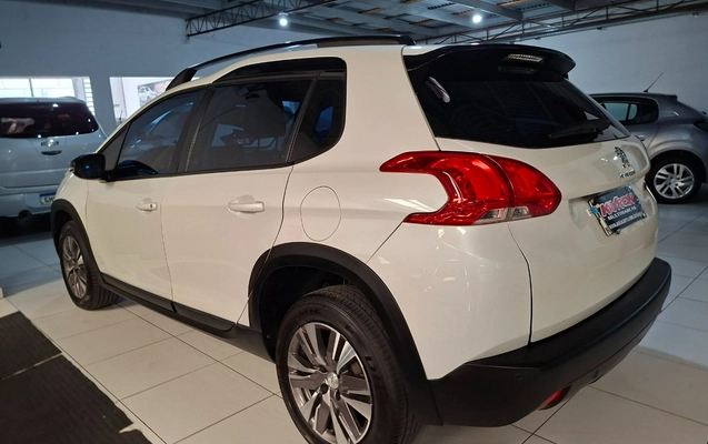 imagem-https://www.socarrao.com.br/sc-vehicle-images-prod/4075770/1790295244954-My5qcGc.jpg