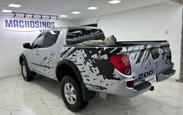 imagem-https://www.socarrao.com.br/sc-vehicle-images-prod/4075772/1790211736769-f423cb464db6456aa14ded0765ea807d_1790190598687.jpg