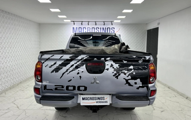 imagem-https://www.socarrao.com.br/sc-vehicle-images-prod/4075773/1791041422705-8711e698aa24463c8cd08f9d1c1fdb53_1790190598701.jpg