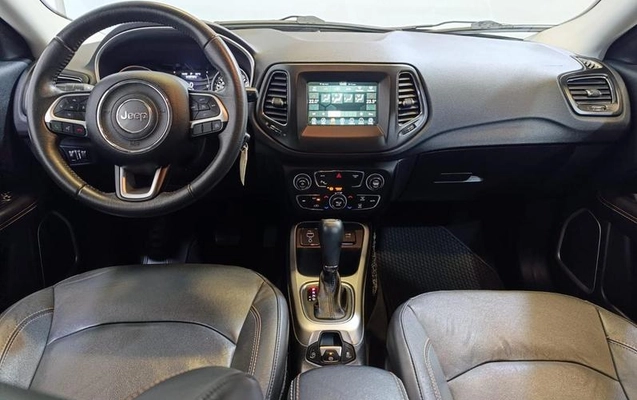 imagem-https://www.socarrao.com.br/sc-vehicle-images-prod/4076384/1790283579400-8507816_11_B_f0cc29aaf7.jpeg