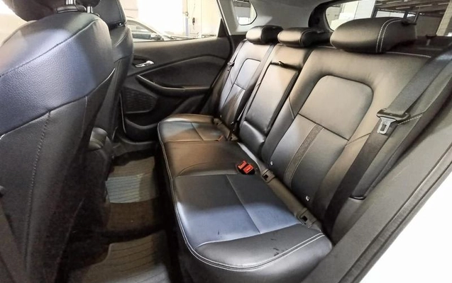 imagem-https://www.socarrao.com.br/sc-vehicle-images-prod/4076601/1790283458672-8507817_16_B_e739808c11.jpeg