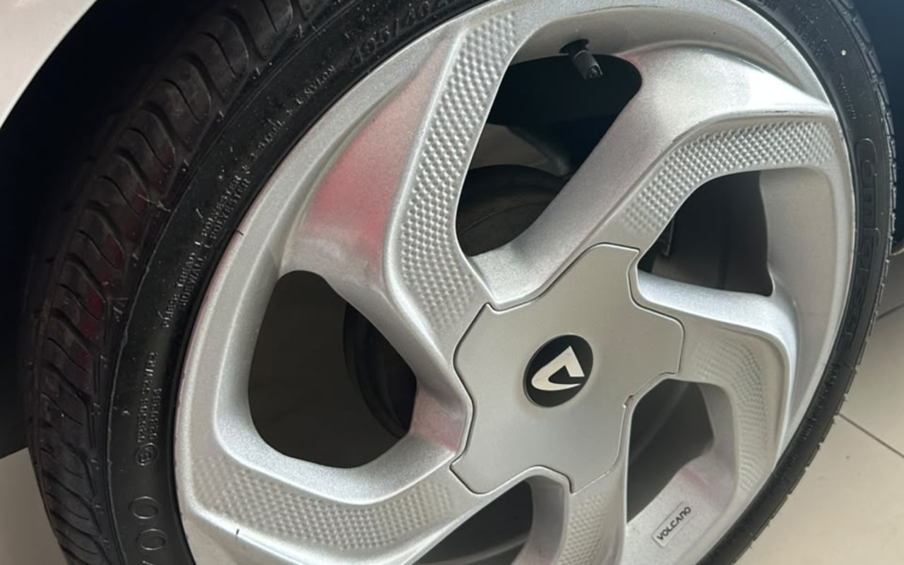 imagem-https://www.socarrao.com.br/sc-vehicle-images-prod/4077830/1790217492208-V2hhdHNBcHAgSW1hZ2UgMjAyNi0wOS0yMyBhdCAxMy4zOS40Ny5qcGVn.jpeg