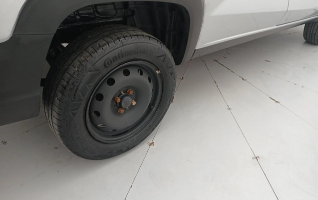 imagem-https://www.socarrao.com.br/sc-vehicle-images-prod/4078735/1790221344978-2_051005.jpg