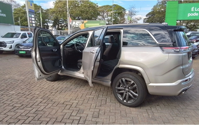imagem-https://www.socarrao.com.br/sc-vehicle-images-prod/4082499/1790229706452-2_022257.jpg