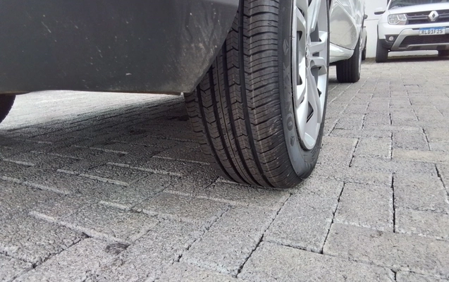 imagem-https://www.socarrao.com.br/sc-vehicle-images-prod/4084805/1790235205422-1_034811.jpg