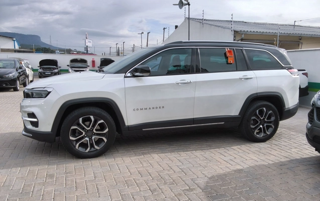imagem-https://www.socarrao.com.br/sc-vehicle-images-prod/4084887/1790235393659-1_044916.jpg
