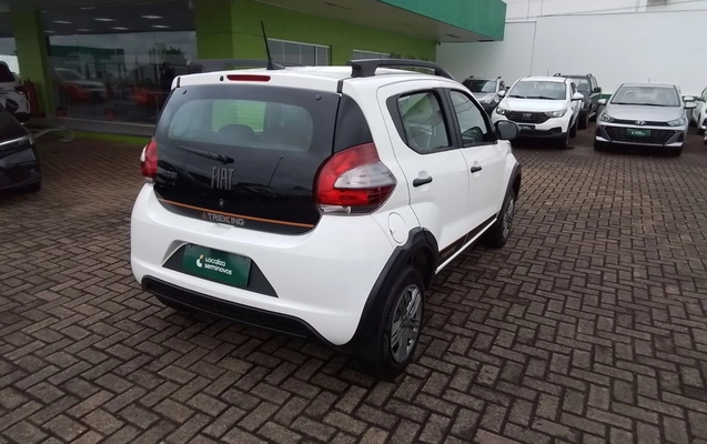 imagem-https://www.socarrao.com.br/sc-vehicle-images-prod/4085152/1790235894409-2_044450.jpg