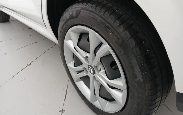 imagem-https://www.socarrao.com.br/sc-vehicle-images-prod/4086298/1790239106179-3_110927.jpg
