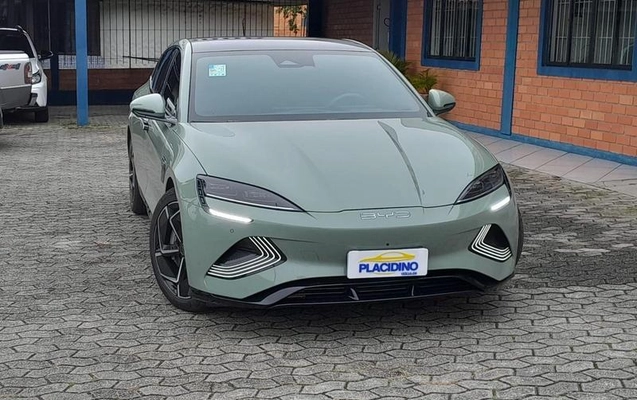 imagem-https://www.socarrao.com.br/sc-vehicle-images-prod/4086900/1790248858896-8507468_4_B_4384042ac3.jpeg