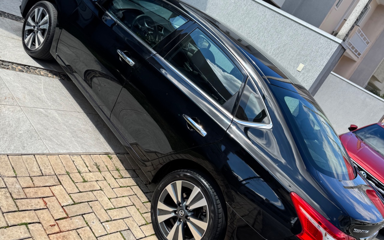 imagem-https://www.socarrao.com.br/sc-vehicle-images-prod/4086932/1790251025011-SU1HXzEwNjIuanBlZw.jpeg