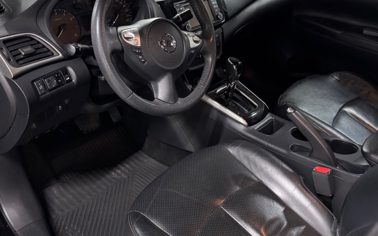 imagem-https://www.socarrao.com.br/sc-vehicle-images-prod/4086932/1790251027196-SU1HXzEwNDMuanBlZw.jpeg
