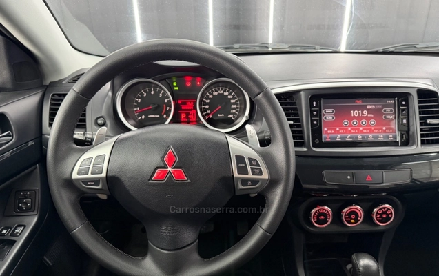 imagem-https://www.socarrao.com.br/sc-vehicle-images-prod/4086997/1790251109617-50555cf418795af21a8aa6c4db2eed74_big.jpeg