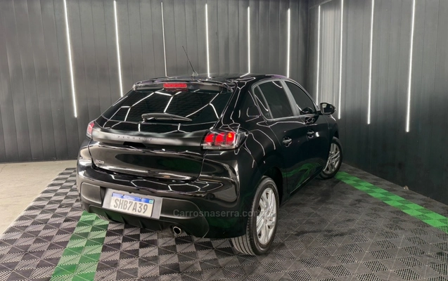 imagem-https://www.socarrao.com.br/sc-vehicle-images-prod/4087004/1790251111930-ac18447e4374fa478ba6a856bc901bc2_big.jpeg