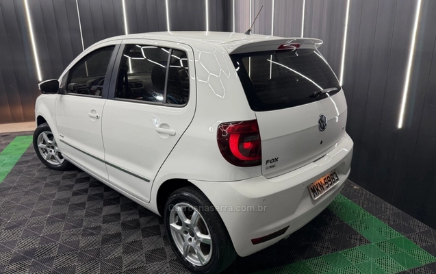 imagem-https://www.socarrao.com.br/sc-vehicle-images-prod/4087021/1790251118060-47aedeee5b99b3788f39ce3669dc02d4_big.jpeg