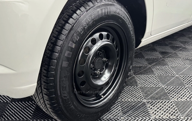 imagem-https://www.socarrao.com.br/sc-vehicle-images-prod/4087023/1790251118797-d294f57de5259e6571a68643e00fb94e_big.jpeg