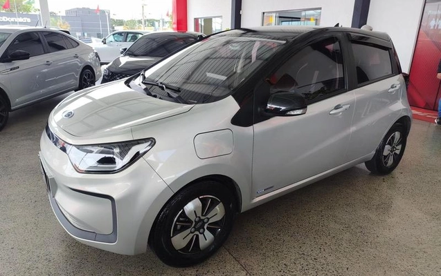 imagem-https://www.socarrao.com.br/sc-vehicle-images-prod/4087102/1791458336955-8505917_13_B_101a85ef28.jpeg