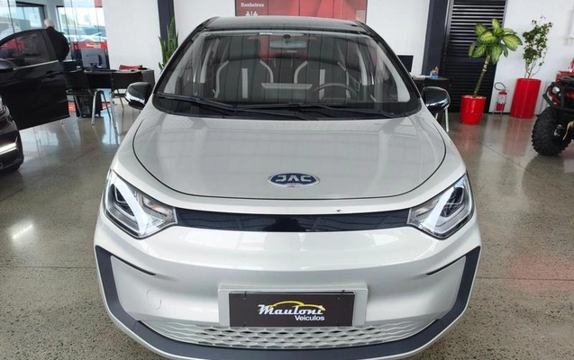 imagem-https://www.socarrao.com.br/sc-vehicle-images-prod/4087102/1791458336967-8505917_11_B_285106fd24.jpeg