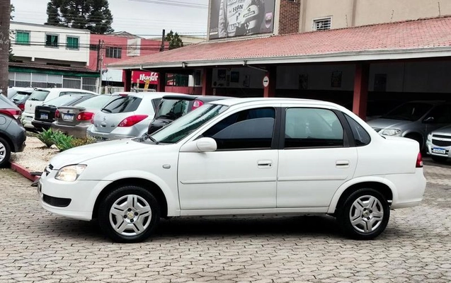 imagem-https://www.socarrao.com.br/sc-vehicle-images-prod/4087179/1790259515735-8300231_0_B_c3e551c17b.jpeg
