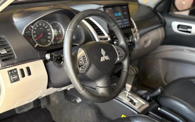 imagem-https://www.socarrao.com.br/sc-vehicle-images-prod/4087250/1790252669071-8061936_9_B_5bac2ee04a.jpeg