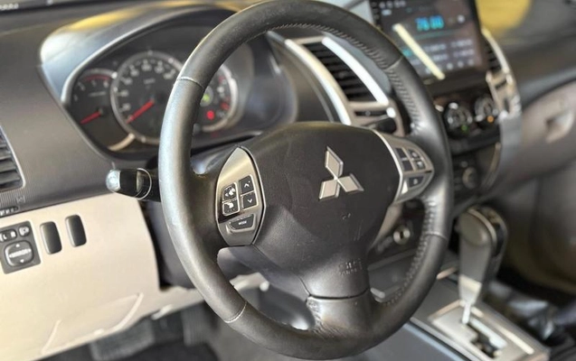 imagem-https://www.socarrao.com.br/sc-vehicle-images-prod/4087250/1790252669075-8061936_12_B_b97271458b.jpeg