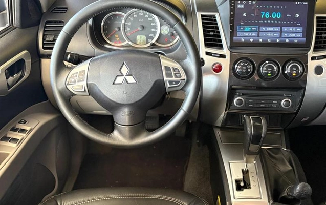 imagem-https://www.socarrao.com.br/sc-vehicle-images-prod/4087250/1790252669076-8061936_13_B_3d374c52b0.jpeg