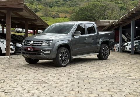 Volkswagen Amarok 2023 Cinza — foto 1 de 3