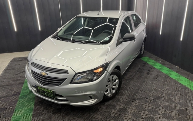 imagem-https://www.socarrao.com.br/sc-vehicle-images-prod/4087326/1790252857529-ed2eca3edee618509dea06aa00411bb1_big.jpeg