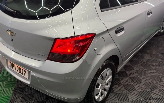 imagem-https://www.socarrao.com.br/sc-vehicle-images-prod/4087326/1790252857530-d63cfe1f7f0e1beacb894aea6ad35b84_big.jpeg