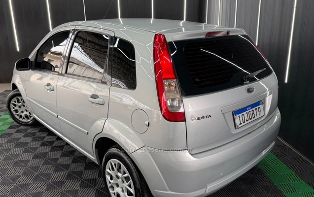 imagem-https://www.socarrao.com.br/sc-vehicle-images-prod/4087333/1790252862021-52c559ac21fb220dddaf66c8ff8ad0aa_big.jpeg