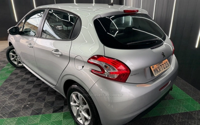 imagem-https://www.socarrao.com.br/sc-vehicle-images-prod/4087371/1790252884700-964513aae7104ed401b20b9f187ab7d6_big.jpeg