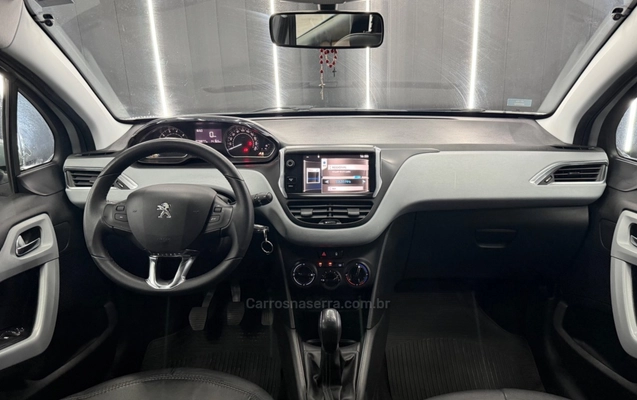imagem-https://www.socarrao.com.br/sc-vehicle-images-prod/4087371/1790252884702-987addc091eec271be0dfa9f059a12cb_big.jpeg