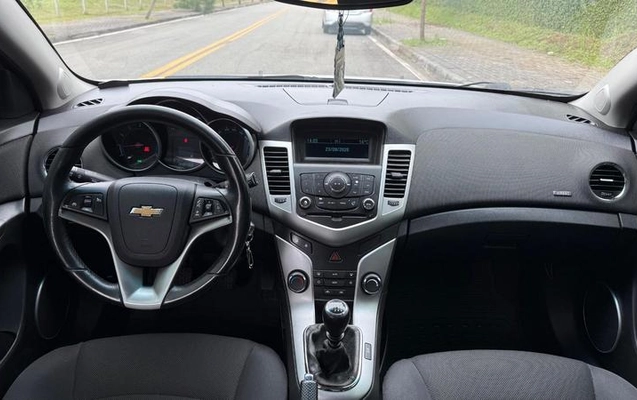 imagem-https://www.socarrao.com.br/sc-vehicle-images-prod/4087408/1790252999732-8497271_10_B_c9692c9c09.jpeg
