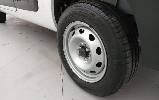 imagem-https://www.socarrao.com.br/sc-vehicle-images-prod/4087495/1790253333252-1_125705.jpg