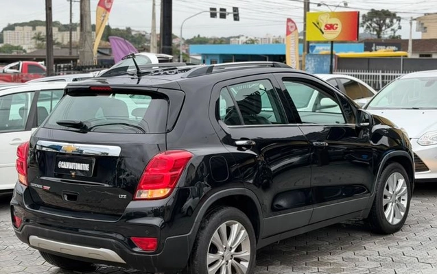 imagem-https://www.socarrao.com.br/sc-vehicle-images-prod/4087850/1790253843072-69436ab51a377a16d.jpg