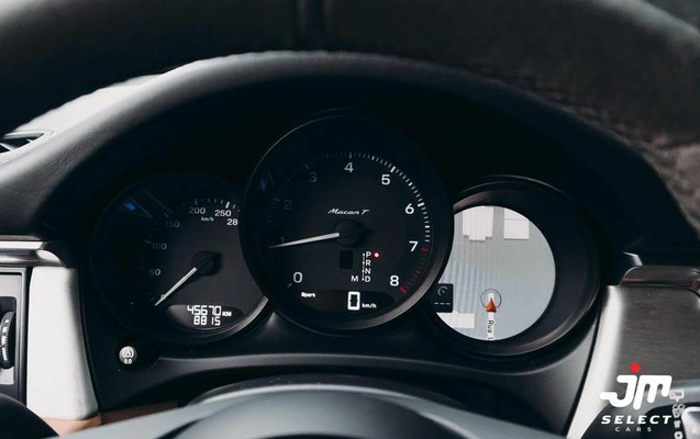 imagem-https://www.socarrao.com.br/sc-vehicle-images-prod/4088048/1792088271129-8507538_2_B_9083ed5744.jpeg