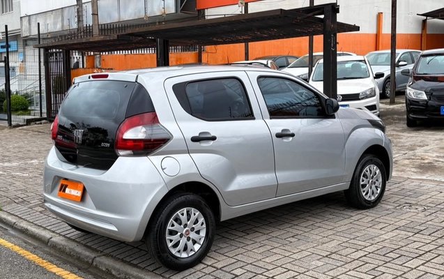 imagem-https://www.socarrao.com.br/sc-vehicle-images-prod/4088065/1790254096689-V2hhdHNBcHAgSW1hZ2UgMjAyNi0wOS0yMyBhdCAwOS41NC40NS5qcGVn.jpeg