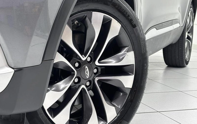 imagem-https://www.socarrao.com.br/sc-vehicle-images-prod/4088113/1790600683522-8508237_15_B_a3e20fd124.jpeg